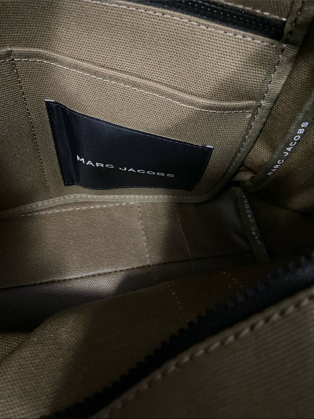 Women’s Marc Jacobs Military Green Medium Tote Bag Purse - Picture 11 of 11